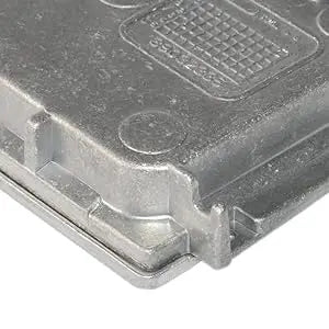 Szary metalowy olejowy miska z teksturowaną powierzchnią i formowanymi krawędziami do volvo s60 oe 89034934
