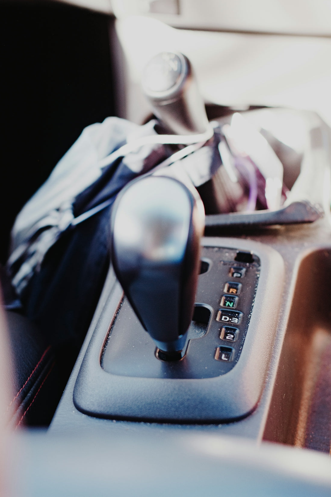 black and gray gear shift lever