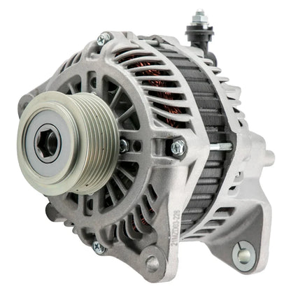 Nowy srebrny metaliczny alternator do nissan navara d40 z miedzianymi uzwojeniami i żebrowaną obudową