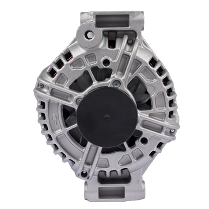 Srebrny alternator z aluminium o mocy 150a 14v z czarnym centralnym piastą i żeberkami chłodzącymi do bmw e91 e92 e93