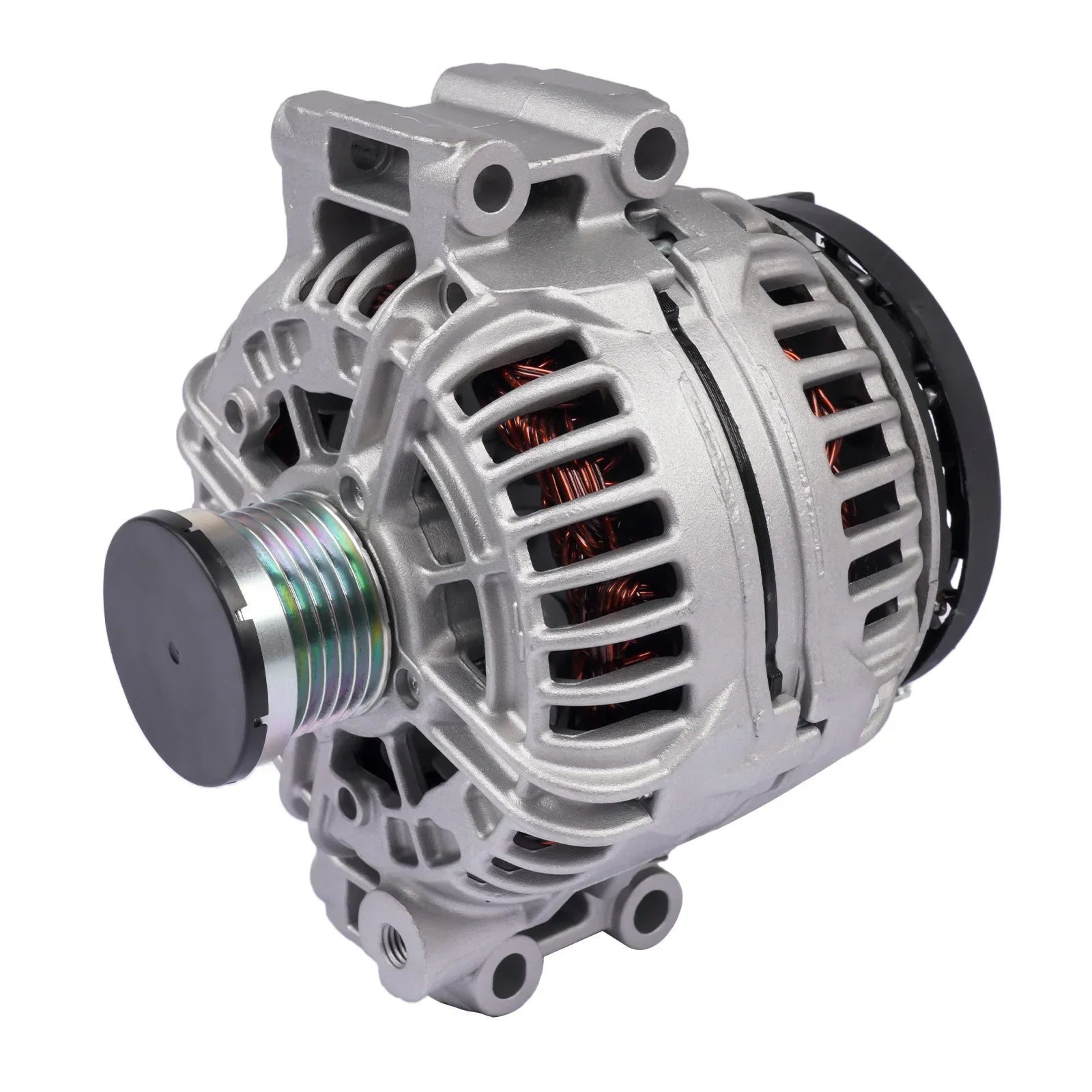 Srebrny alternator 150a 14v do bmw e46 e90 e91 z czarnym kołem pasowym i widocznymi miedzianymi uzwojeniami