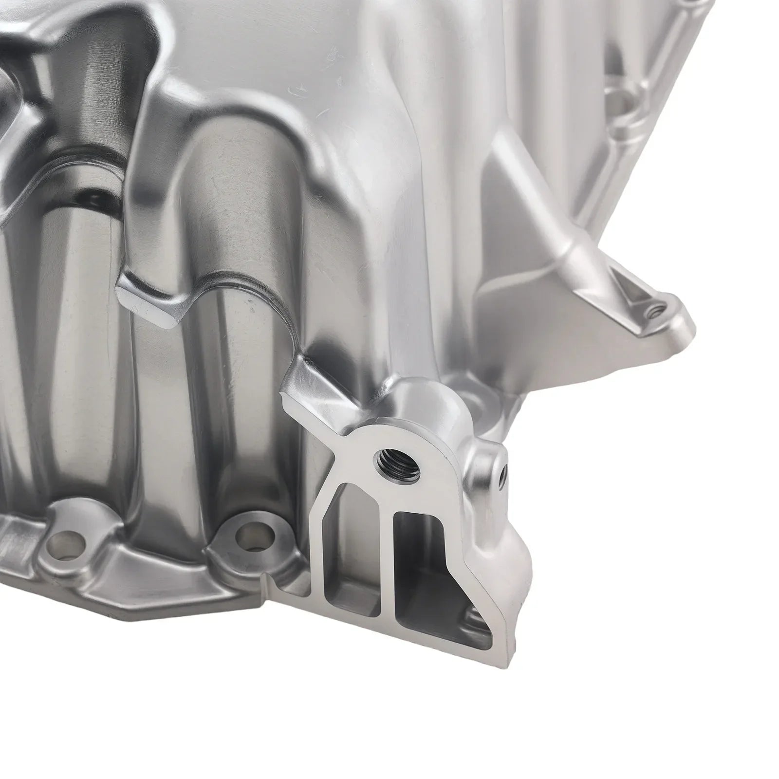 Aluminiowa miska olejowa 03p103602a polo 6r1 1 2 2009-2014 srebrna z frezowanymi powierzchniami i mocowaniami