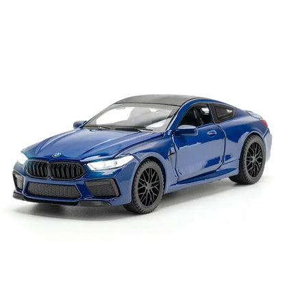 BMW M8 1:32 – Metalowy Model Samochodu z Dźwiękiem i Światłem