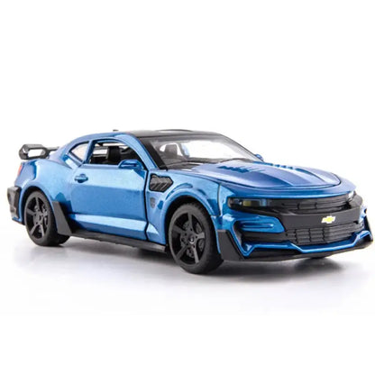 Chevrolet Camaro 1:32 – Metalowy Model z Otwieranymi Drzwiami i Efektami Dźwiękowymi - Niebieski