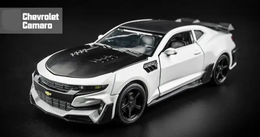 Chevrolet Camaro 1:32 – Metalowy Model z Otwieranymi Drzwiami i Efektami Dźwiękowymi