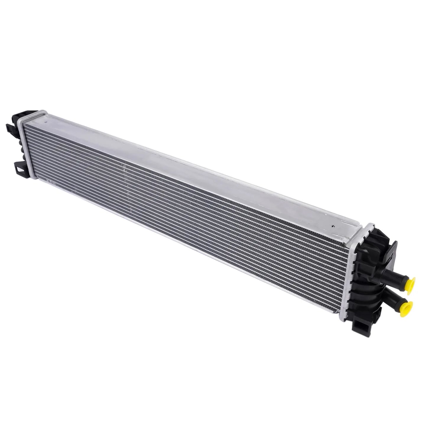Srebrny aluminiowy chłodnica silnika ap01 z czarnymi plastikowymi końcówkami i żółtymi konektorami do audi 8w0145804a