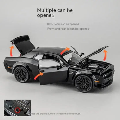 Dodge Challenger Hellcat 1:32 – Metalowy Model Z Efektami Dźwiękowymi