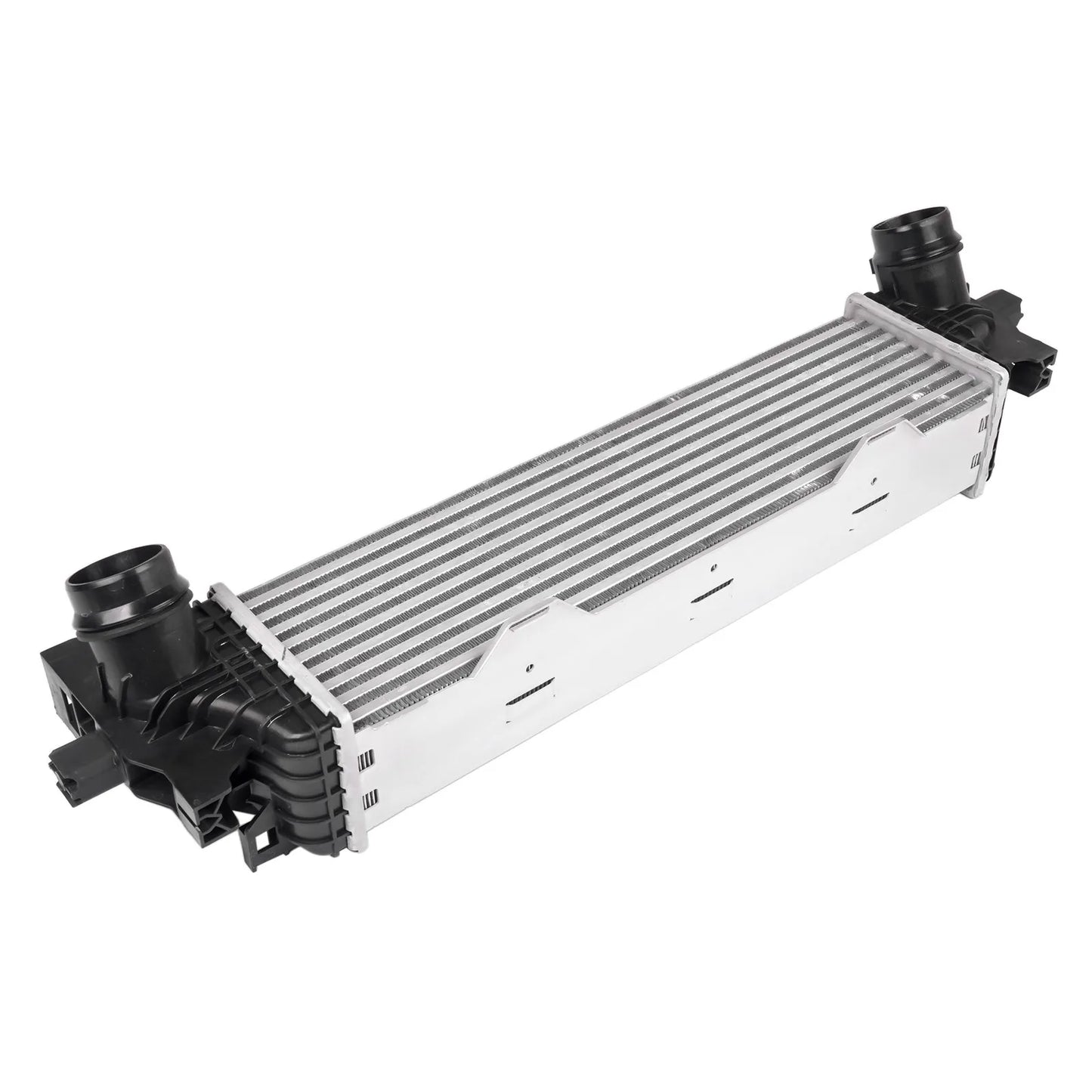 Srebrny aluminiowy intercooler ap03 z czarnymi plastikowymi mocowaniami do saloon bmw f90 g30 i estate bmw
