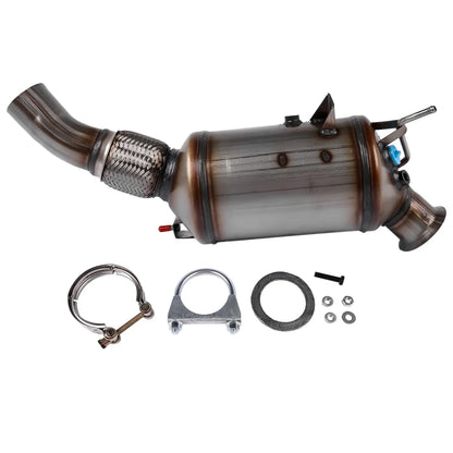 Srebrny metaliczny katalizator z plecionym wężem i mocowaniem do bmw 120d e81 e82 e87 e88