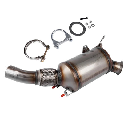Srebrny metaliczny katalizator z plecionym wężem do bmw 120d e81 e82 e87 e88 z elementami montażowymi