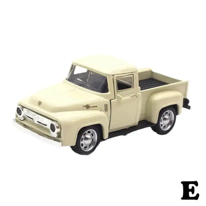 Klasyczny Pickup 1:32 – Metalowy Model Samochodu Z Mechanizmem Cofania - Biały