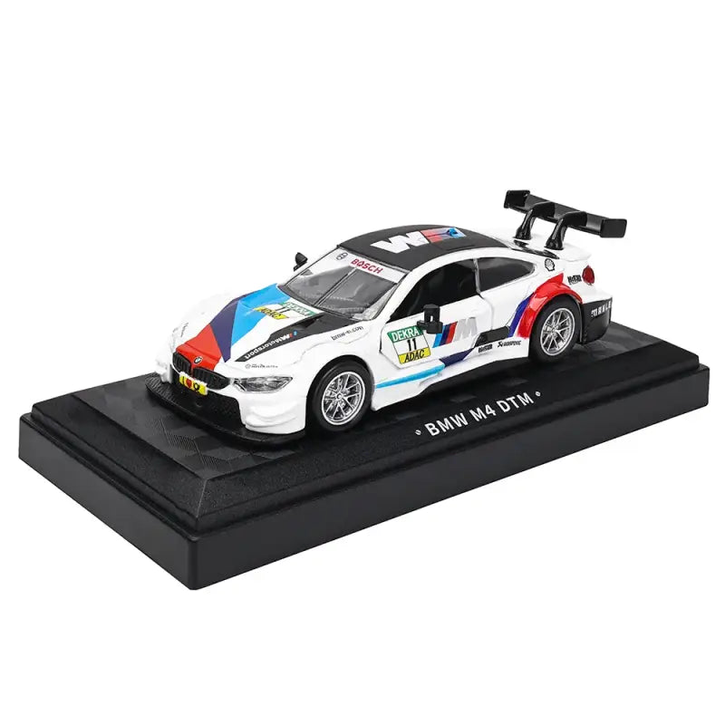 Kolekcjonerskie Modele BMW M6 GT3 Lamborghini Maserati McLaren Land Rover i Mercedes-Benz 1:36~1:47 z Akrylową Gablotą