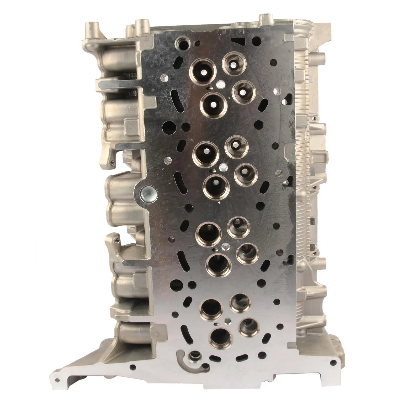 Srebrna aluminiowa głowica cylindryczna bk3q6c032ad do ford ranger 2.2 dci z wieloma otworami zaworowymi i dokładnymi powierzchniami
