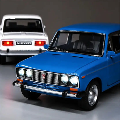 LADA 1:24 – Metalowy Model Kolekcjonerski z Otwieranymi Drzwiami Efektami Dźwiękowymi i Mechanizmem Cofania