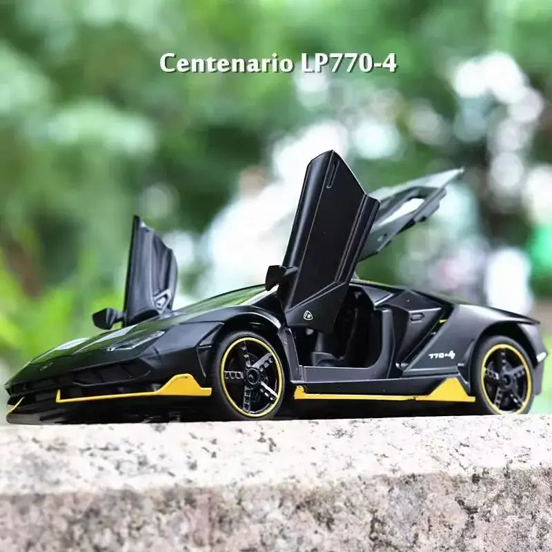 Lamborghini LP770-4 1:32 Metalowy Model Samochodu Zabawka Z Efektami Dźwiękowymi i Świetlnymi - Czarny