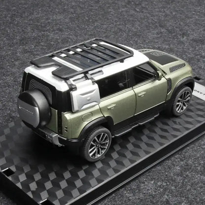 Land Rover Defender 110 1/32 Metalowy Model z Efektami Dźwiękowymi i Świetlnymi