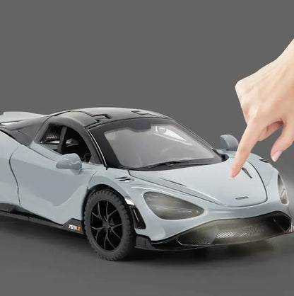 McLaren 765LT 1:32 – Model Samochodu Fast & Furious 7 z Efektami Dźwiękowymi i Świetlnymi - Czarny bez pudełka