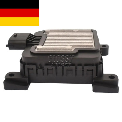 Czarny plastikowy moduł sterowania pompą paliwa z srebrną metalową płytą chłodzącą i złączem elektrycznym volvo s40 s60