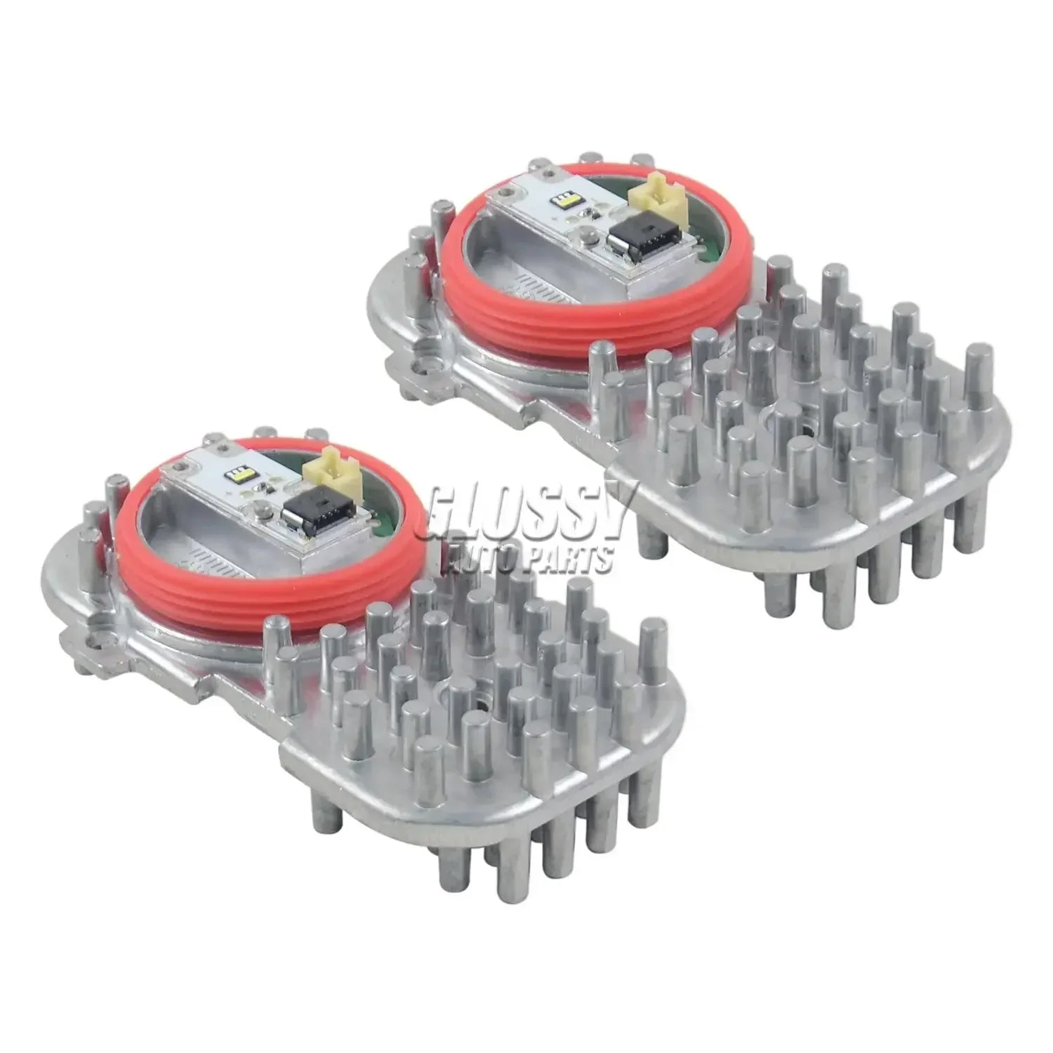 Srebrne aluminiowe radiatory z czerwoną gumową uszczelką i wbudowanymi modułami led do bmw f80 f32 f33 f36