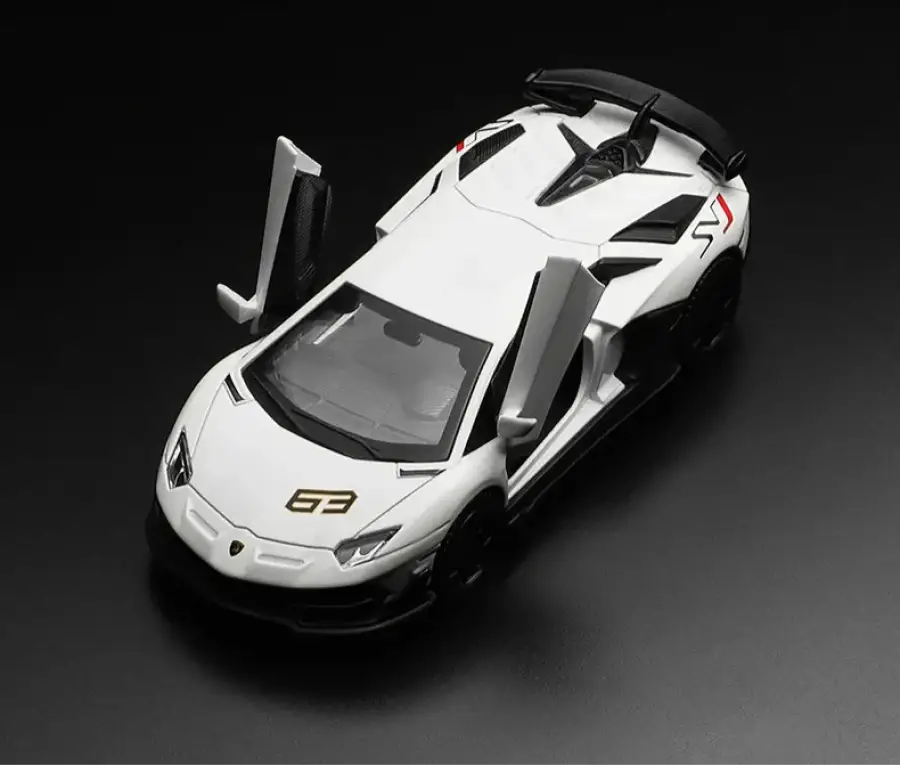 MSZ CCA 1:36~1:47 – Metalowe Modele Lamborghini BMW McLaren