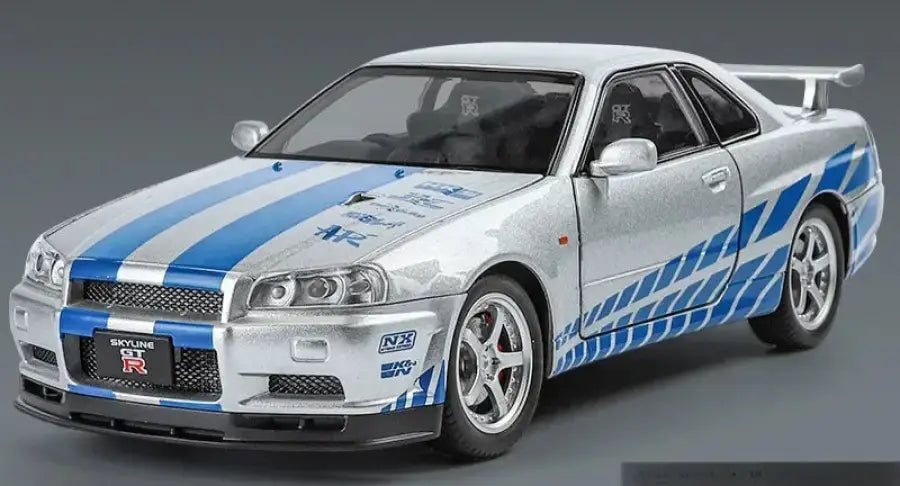 Nissan GTR R34 JDM 1:24 – Metalowy Model Sportowy z Dźwiękiem i Światłem - Srebrny z pudełkiem