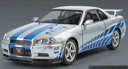 Nissan GTR R34 JDM 1:24 – Metalowy Model Sportowy z Dźwiękiem i Światłem - Srebrny z pudełkiem
