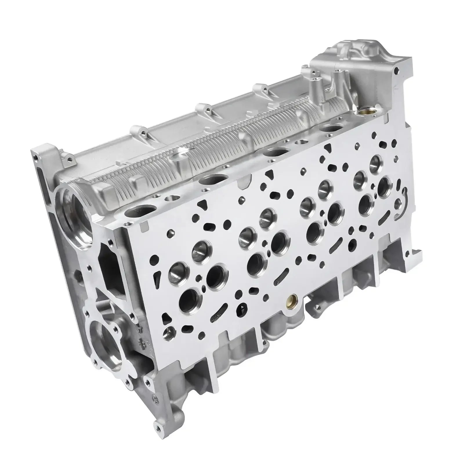 Srebrna aluminiowa głowica cylindrowa do peugeot boxer i ford transit 2.2 hdi z obróbką powierzchni i kanałami chłodzenia