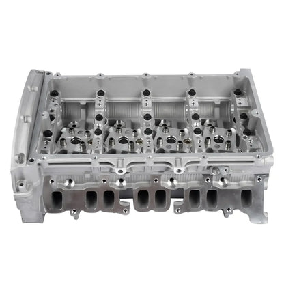 Srebrna aluminiowa głowica cylindrowa ap03 z precyzyjnie frezowanymi portami i siedzeniami zaworów do ford transit peugeot boxer