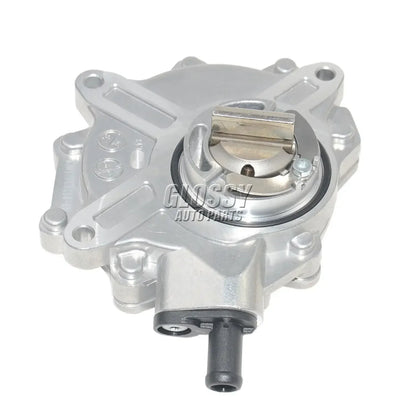 Srebrna metaliczna pompa próżniowa brake servo z gumowym czarnym wężem do serii e46 e81 part number ap03