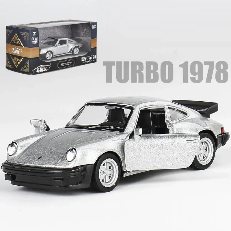 Porsche 911 1978 1:36 – Kolekcjonerski Model Die-Cast z Mechanizmem Cofania - Srebrny z pudełkiem