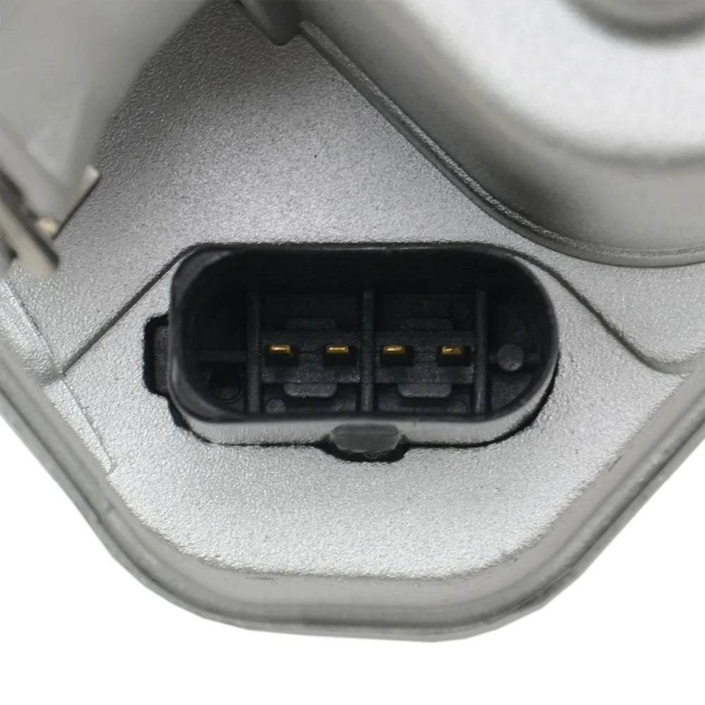 Srebrny metaliczny korpus przepustnicy z czarnym plastikowym złączem i trzema złotymi pinami do audi seat volkswagen skoda
