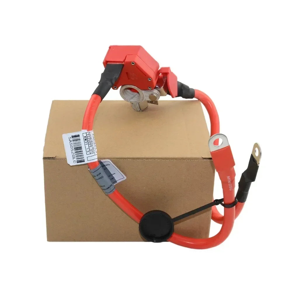 Czerwony izolowany kabel akumulatora z plastikową końcówką i gumowymi osłonami part number 61129259425 do bmw 328i