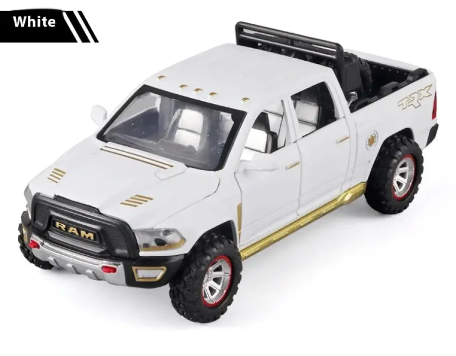RAM Pickup Truck 1:32 – Metalowy Model z Dźwiękiem i Światłem