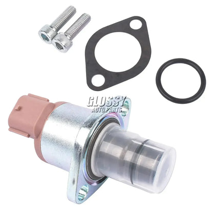 Srebrny metaliczny regulator ciśnienia paliwa z różowym plastikowym złączem do ford transit mk7 oraz pojazdów 2.2 hdi