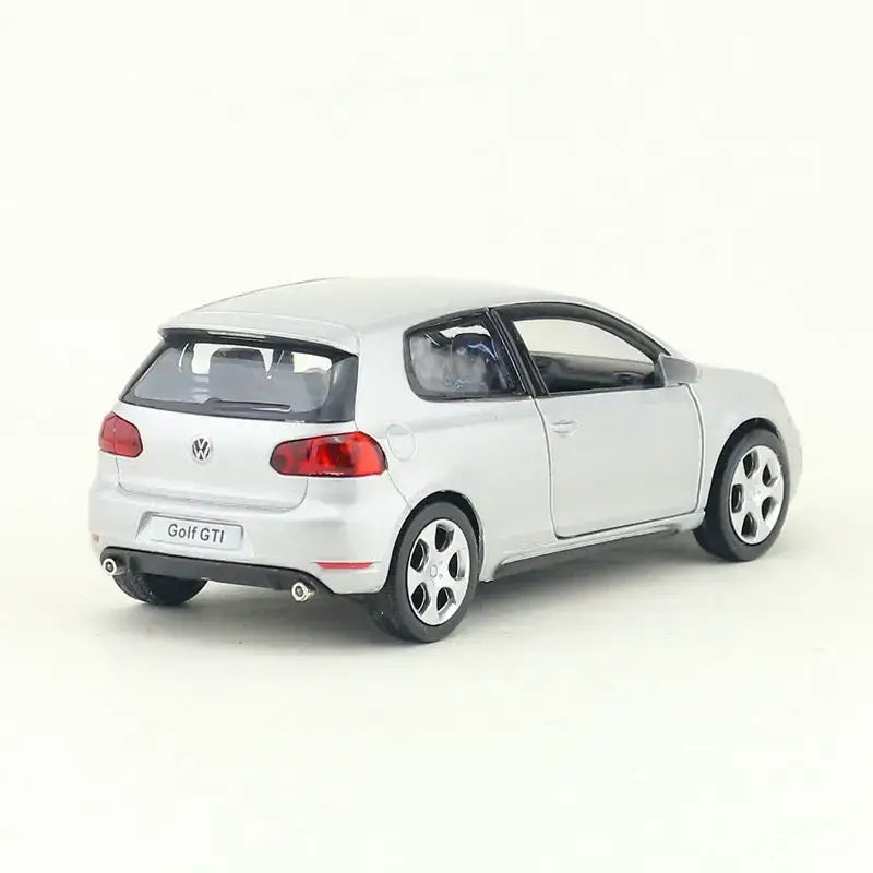 VW Golf 6 1:36 – Metalowy Model Otwierane Drzwi Zabawka