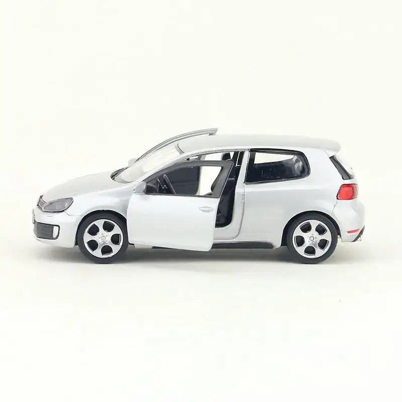 VW Golf 6 1:36 – Metalowy Model Otwierane Drzwi Zabawka