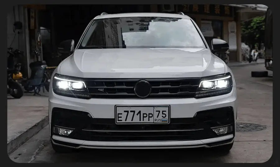 Lampy przednie do VW Tiguan (2017 - 2021) LED DRL HID i Angel Eye - Multigenus