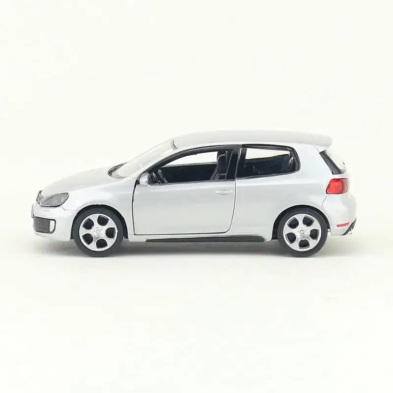 VW Golf 6 1:36 – Metalowy Model Otwierane Drzwi Zabawka