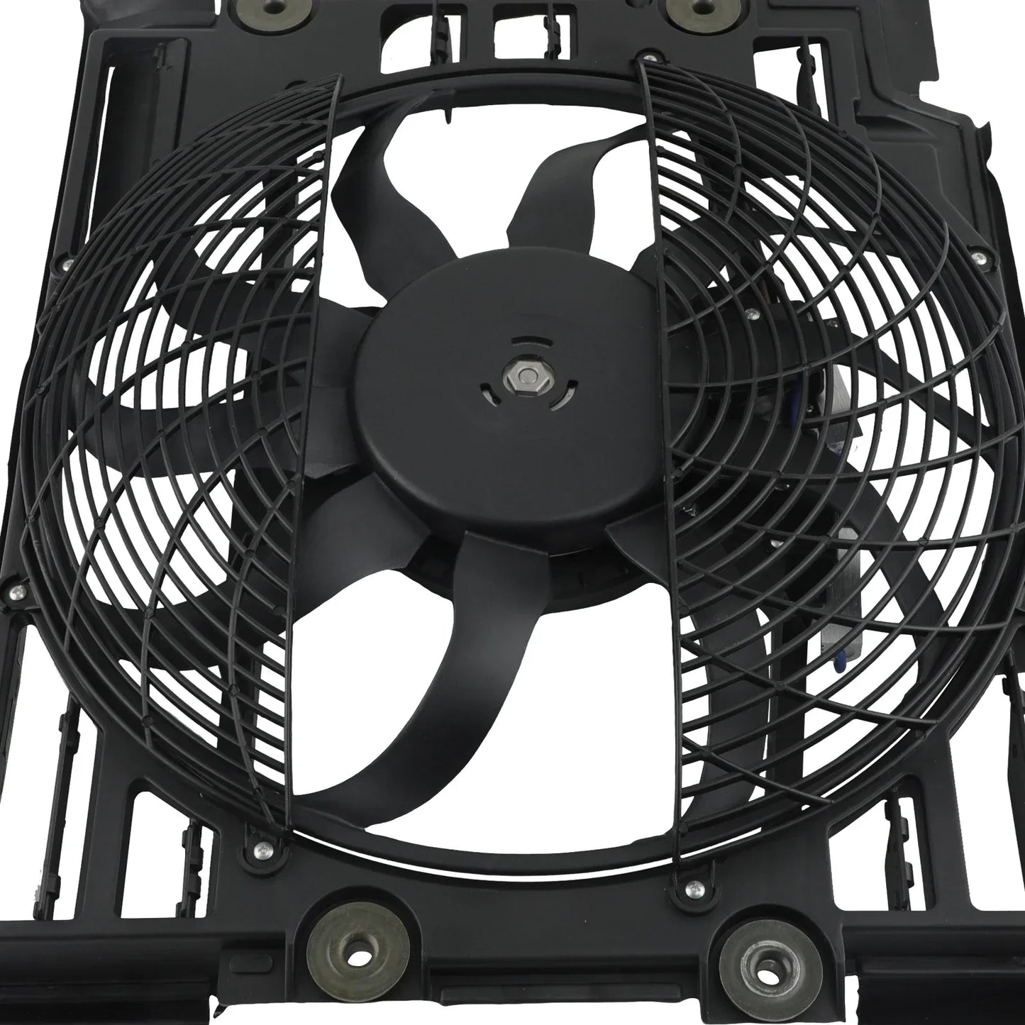 Ventilador del radiador BMW 5 E39 520i–540i 64548380780