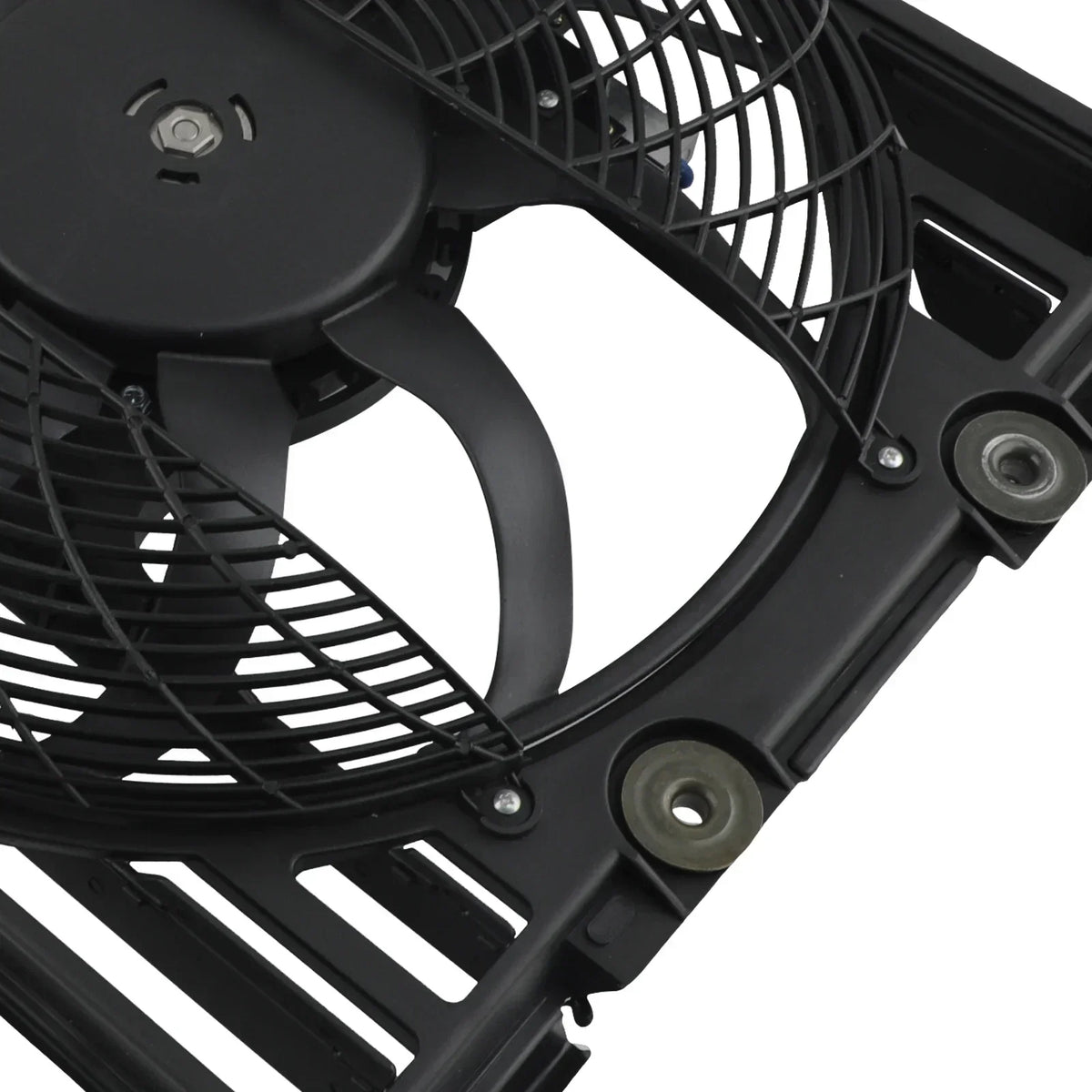 Czarny plastikowy wentylator chłodnicy e39 sedan z okrągłą kratką i mocowaniami radiator fan for bmw oem oe numbers