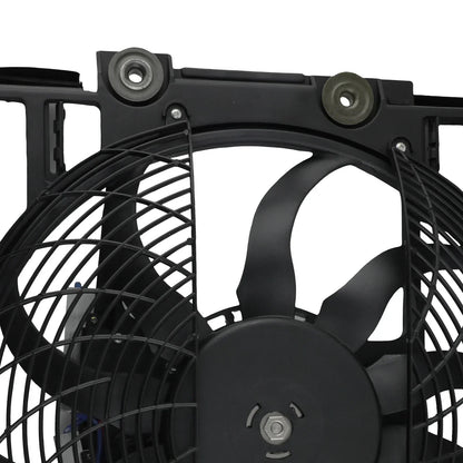 Czarny plastikowy wentylator chłodnicy z osłoną i mocowaniami radiator fan for bmw e39 sedan oem oe numbers