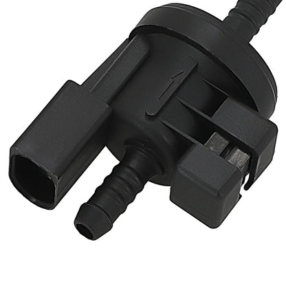 Czarny plastikowy zawór purge evap z molded connectors i żebrowanym wężem do zbiornika parowania vw jetta passat diesel