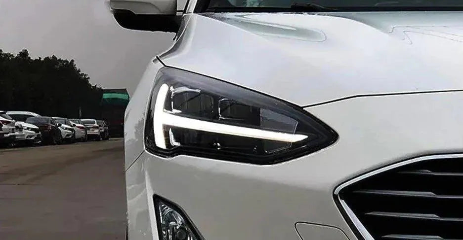 Lampy przednie do Ford Focus 2019 - Reflektor LED z dynamicznym sygnałem, LED DRL, HID Bi-Xenon - Multigenus