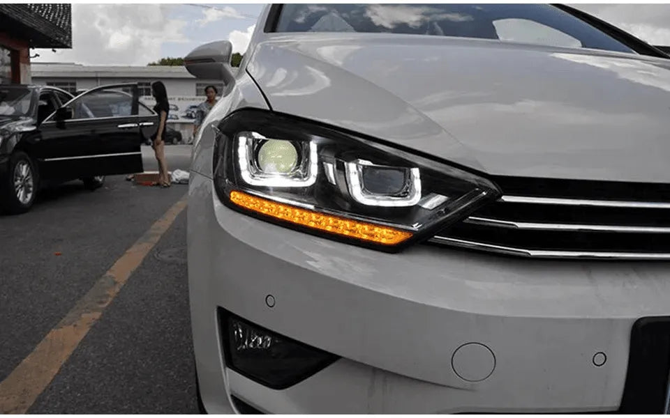 Lampy samochodowe do Volkswagen VW Golf 7 Sportsvan (2016-2018) Tour Reflektory LED Bi Xenon z soczewką projekcyjną - Multigenus