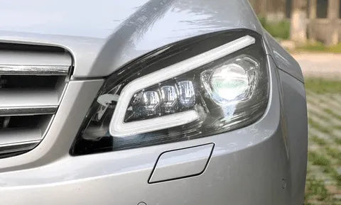 Lampy samochodowe do Mercedes benz W204 (2007-2010) - C300 C260 C200 - Reflektory LED DRL - Multigenus